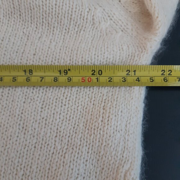 Bay Club SZ M Cream Silk, Angora Rabbit, Nylon & Lambswool Turtleneck Sweater - Picture 7 of 16